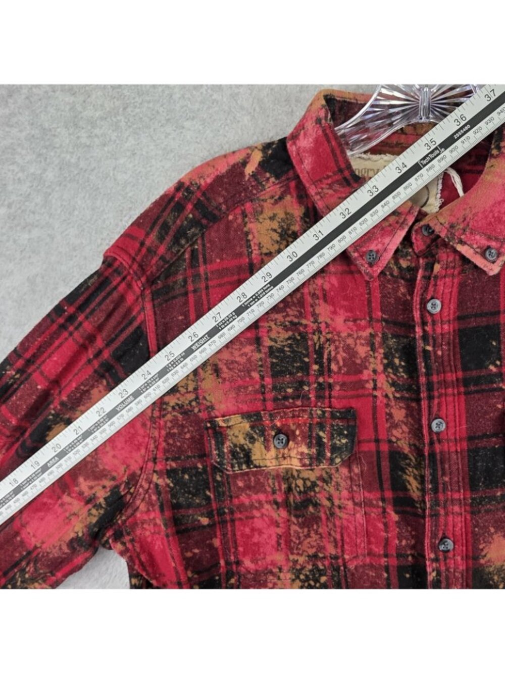 Angry Minnow Flannel Shirt Mens L Red Plaid Yellowstone Bear Patch Distressed - Picture 8 of 8